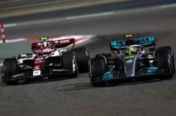 半岛体育-F1车队回归首秀大放异彩，国米主场球迷高呼名字