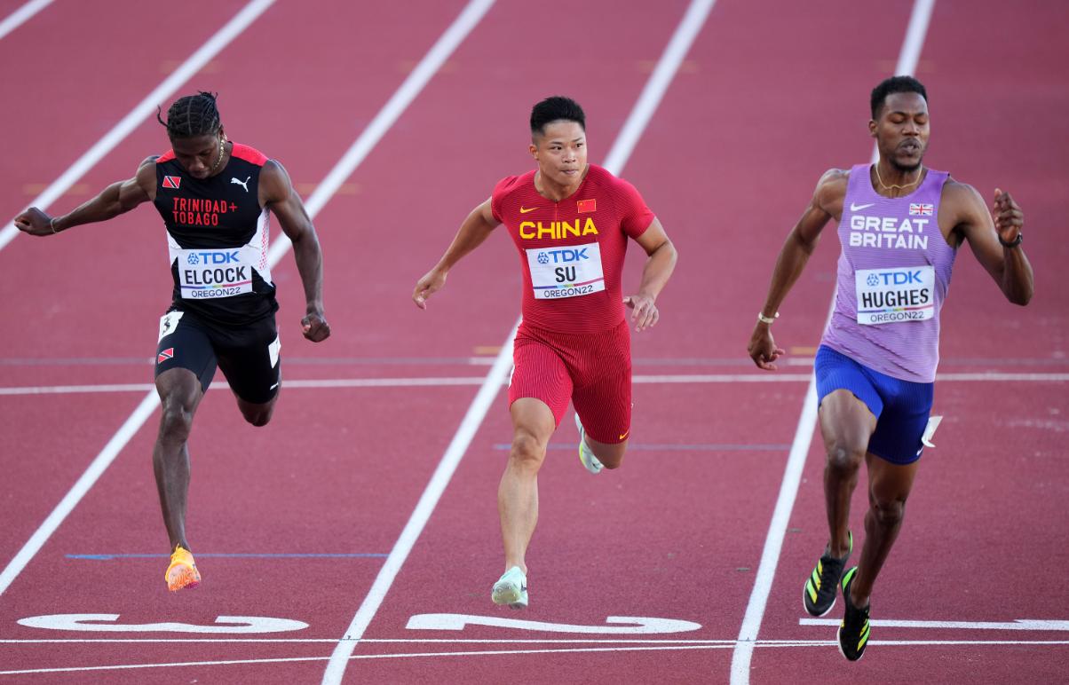 苏炳添强势横扫利物浦晋级半决赛，状态火热！